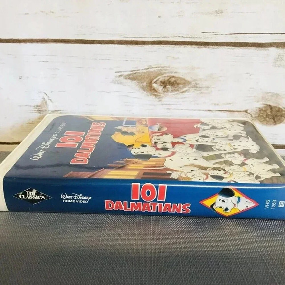 101 DALMATIANS VHS Home Video Tape Walt Disney Classic Clamshell Case - Picture 4 of 8